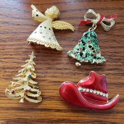 Vintage Christmas Brooches Pins 