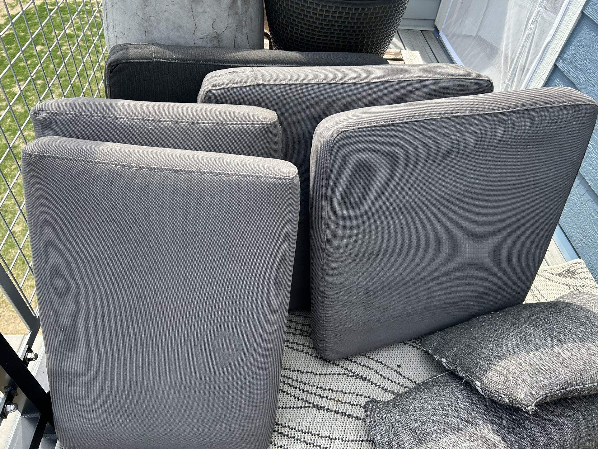 Outdoor Cushion Set