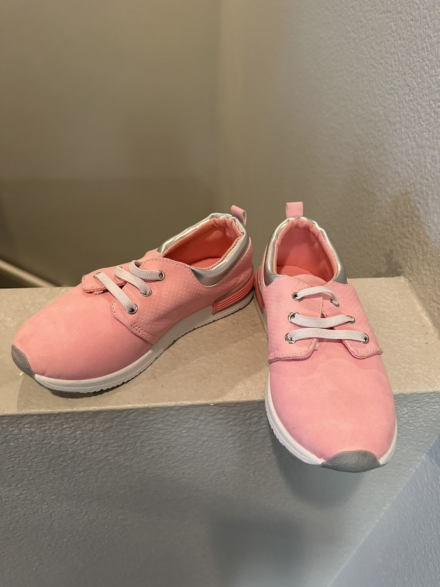Girls Shoes