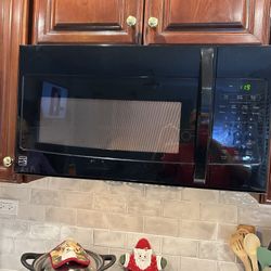 KENMORE ABOVE STOVE MICROWAVE