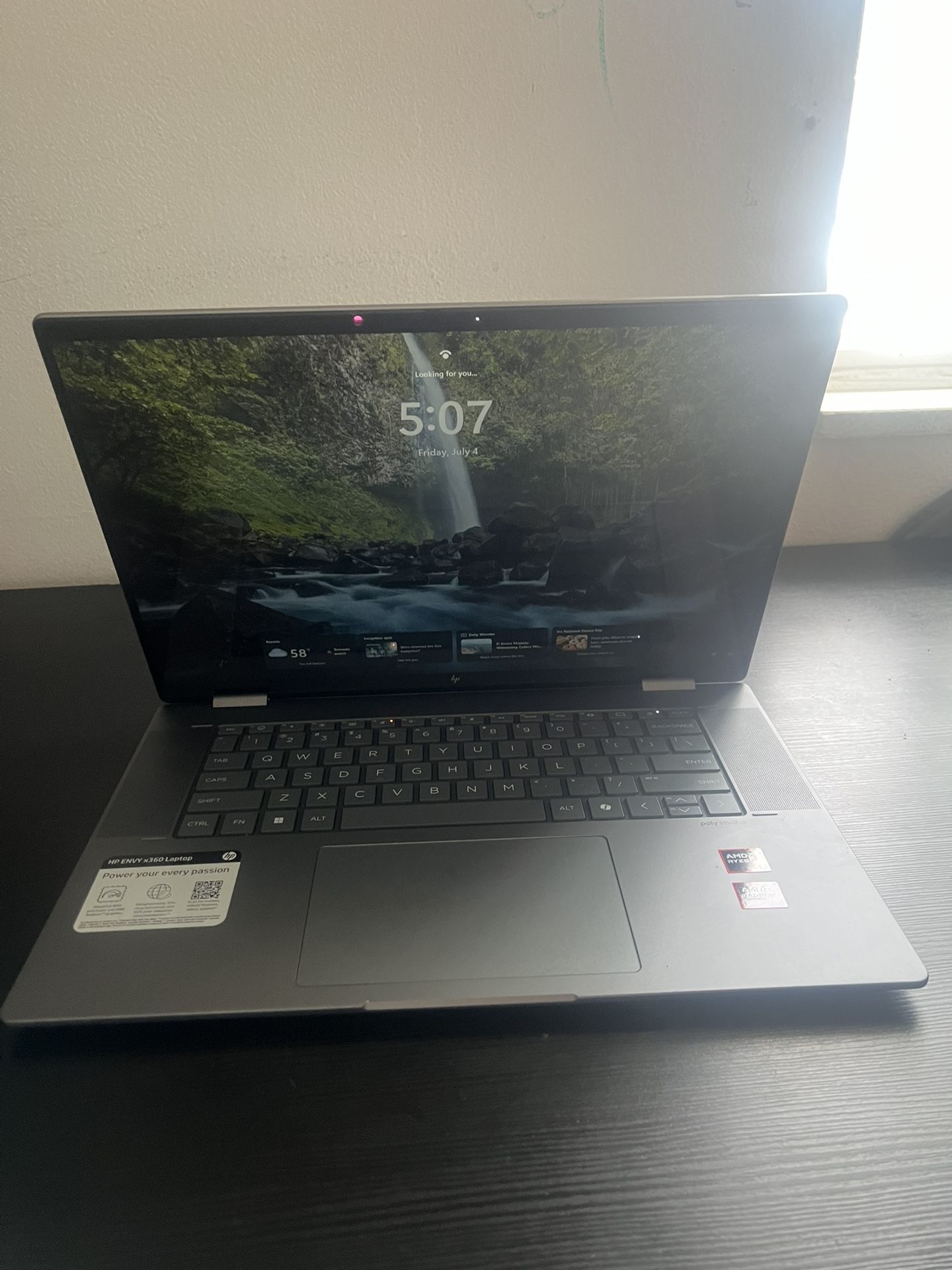 HP Envy x360 16” 2-in-1 Touchscreen Laptop – Ryzen 5 / 512GB SSD / Like New