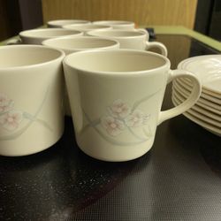 Corningware Coffee Mugs And Saucers 16 Piece  8 Of Each