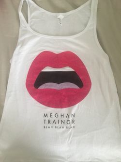 Megan trainor concert top. Size small