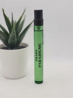 Prada
 
Paradigme Eau de Parfum


.33 fl