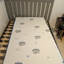 Twin Memory Foam  Mattress W/ Mattress Protector 