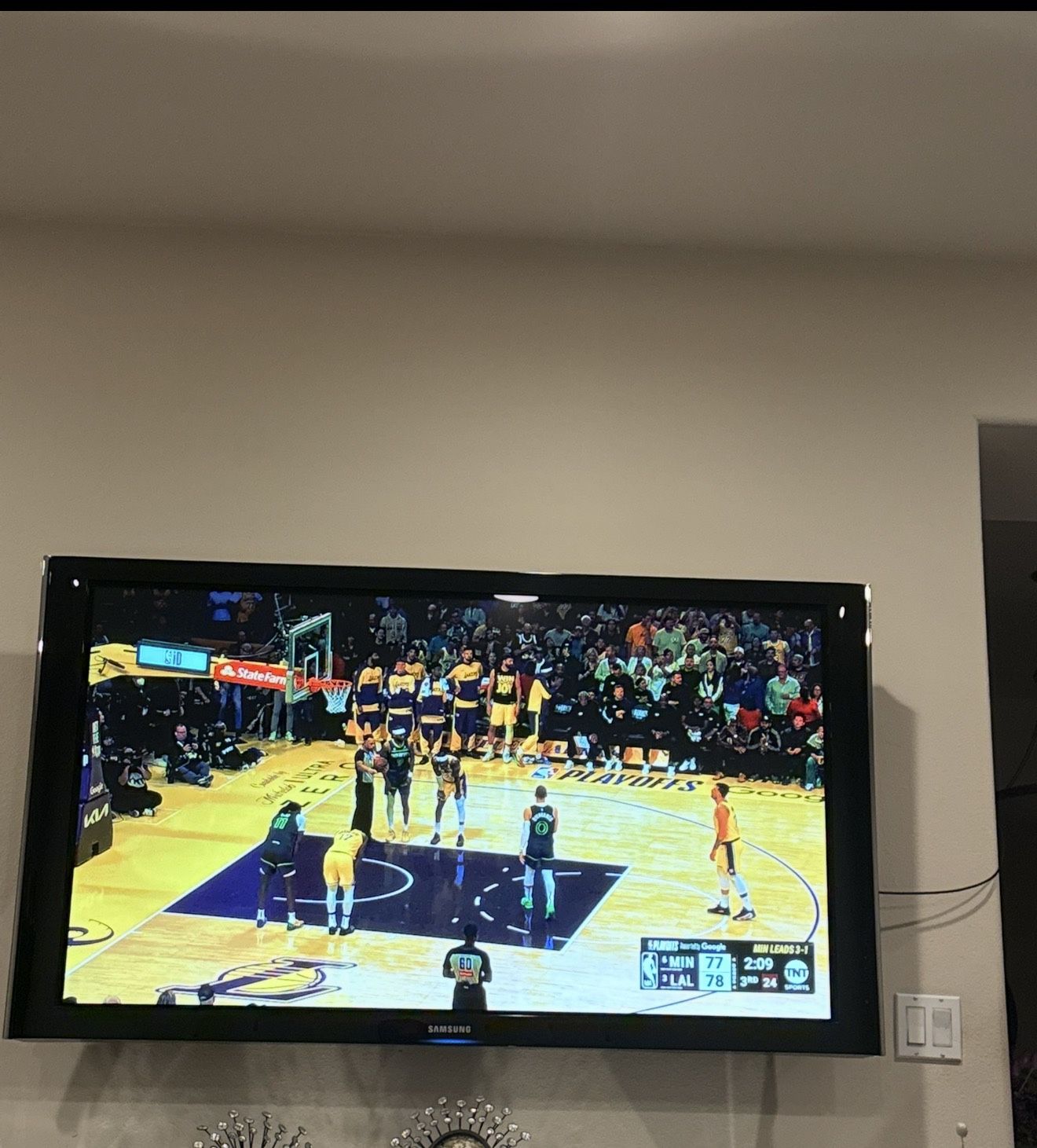 58-inch Plasma Display Samsung TV