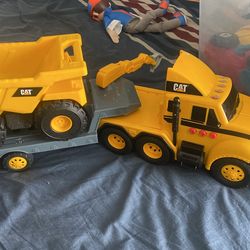 Cat Construction Heavy Mover Caterpillar Toy Semi Truck and Trailer with Lights & Sounds , Yellow