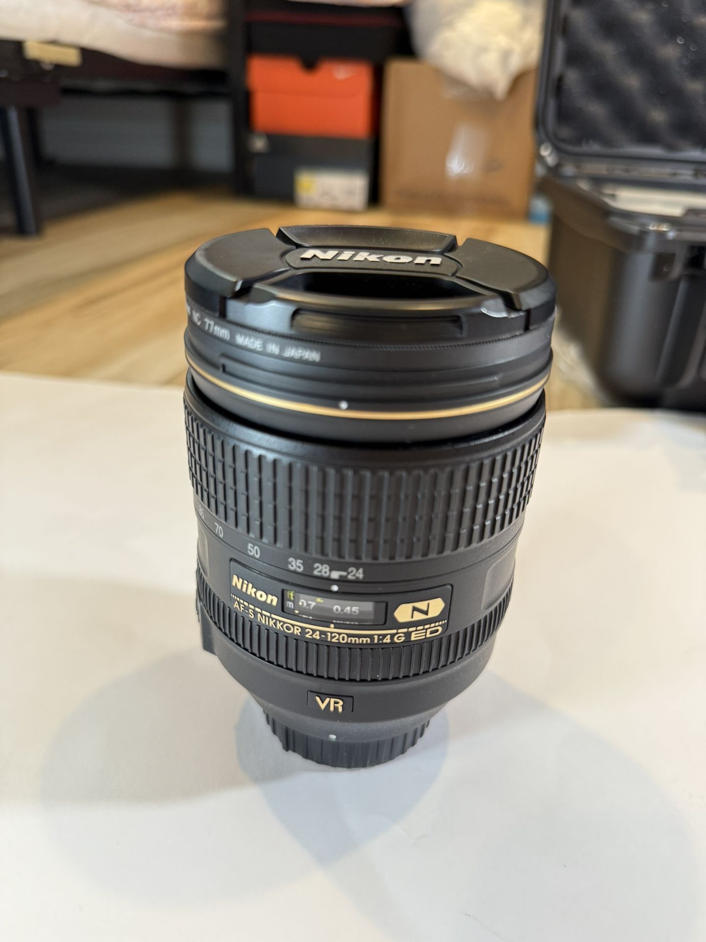 Like New Nikon 24-120mm F4 G