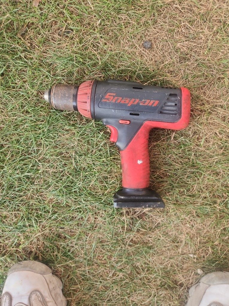 Snap-on drill