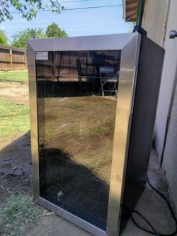 Mini wine/beverage cooler