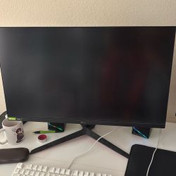 LG Monitor 165 Hz w/ HDMI cord