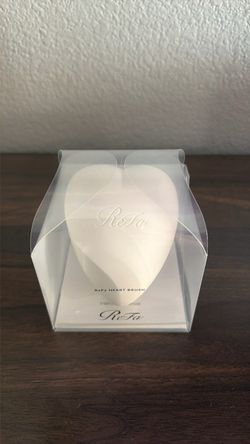 ReFa Heart Brush