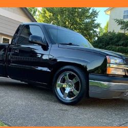 Special Offer!!! *O4Chevy/Short Bed
