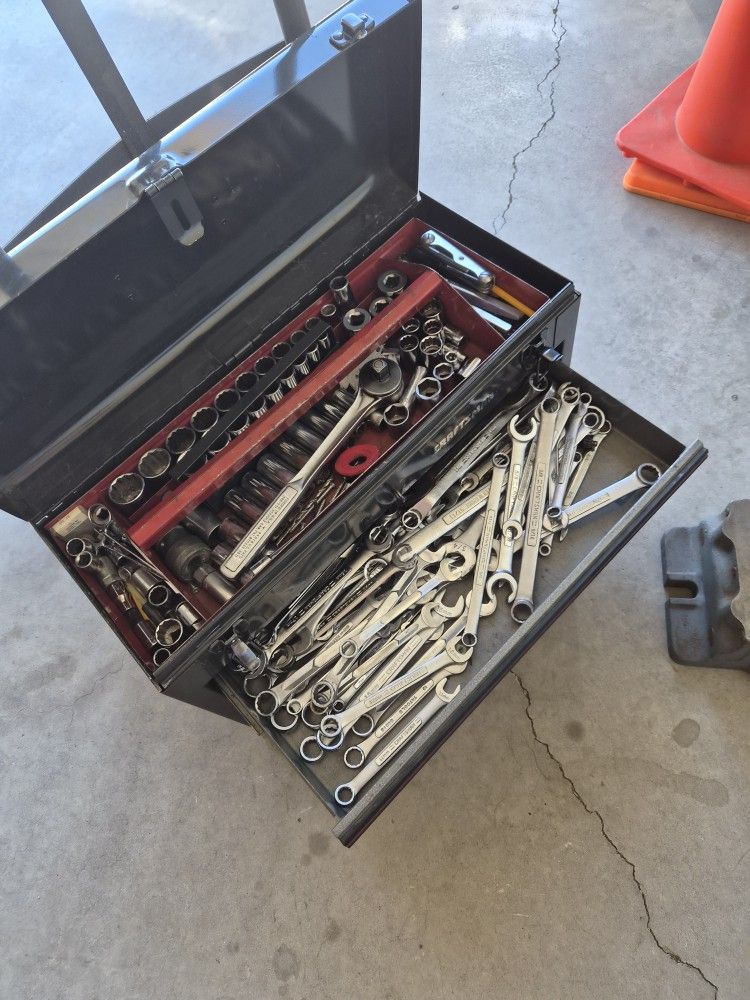 Mechanics Hand Tools