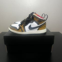 Jordan 1 Mid SE Size 9c