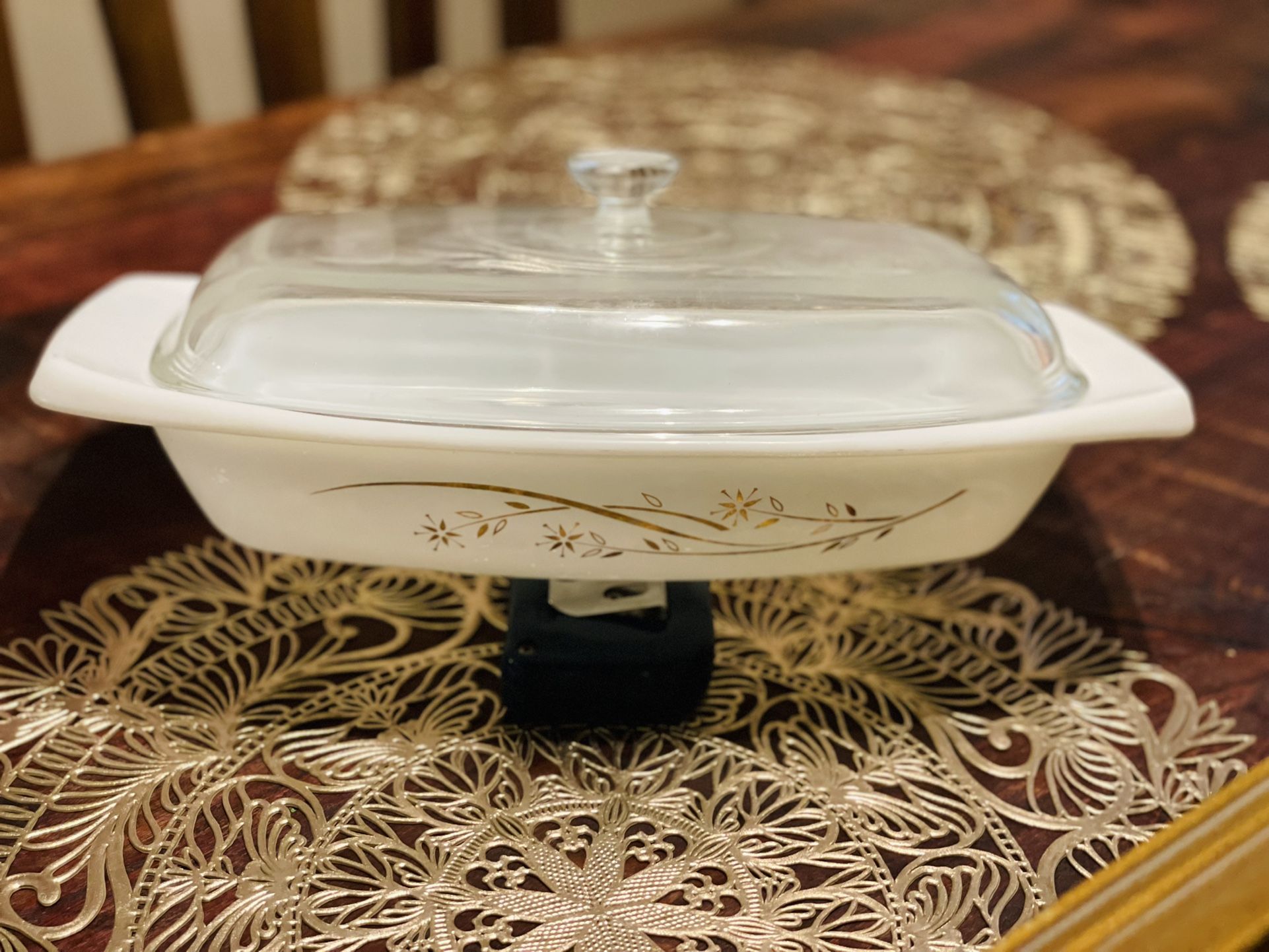 Vintage Pyrex 055 Golden Honeysuckle 2.5 Qt Casserole Dish Pyrex Ovenware Milk Glass & Gold Starflower Design 60s Retro Kitchen Made in USA