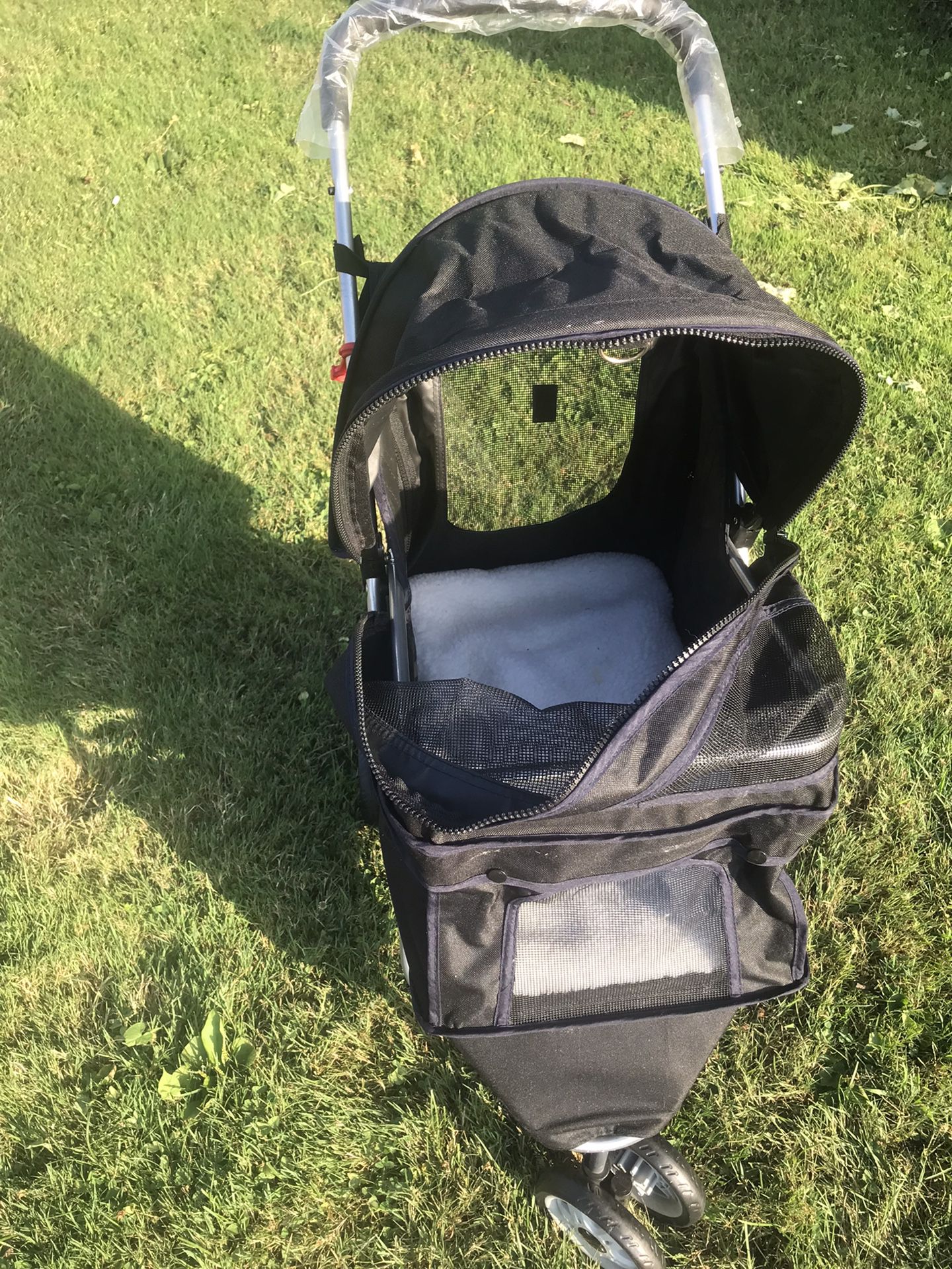 Dog/Cat/Pet Stroller Never Used And I No Longer Have Pets