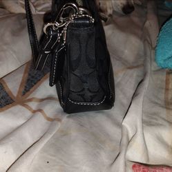 Like new Vintage coach 6094 signature Demi shoulder bag black/ black  2YK