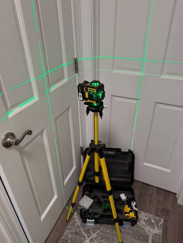 4x360 Self Levelling Laser Level with tripod