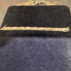 Golden Diamond Link Bracelet