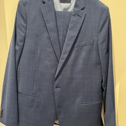 Penguin Suit Size 44L