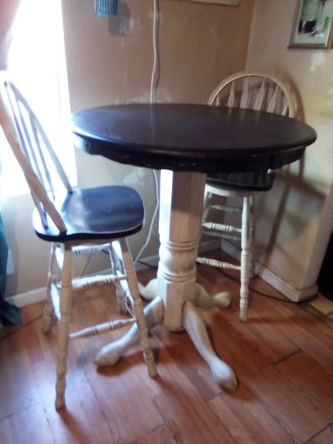 Cave Man ( Beer Table