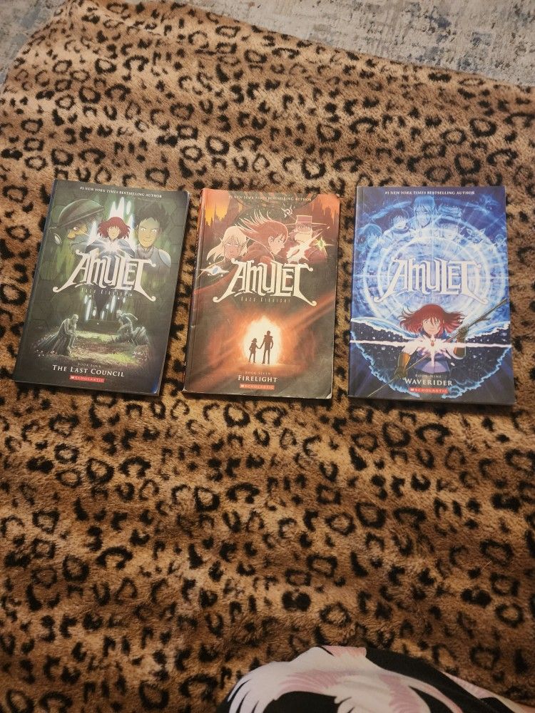Graphic Novel Amulet