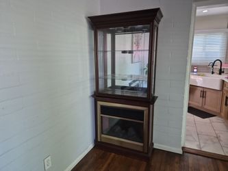 Display bar with a building heater