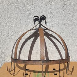 Metal Wall Hanger: Dome Shape 