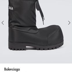 SNOW BOOTS 