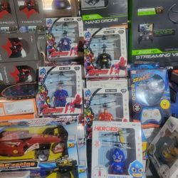 Brand New Flying Toys 