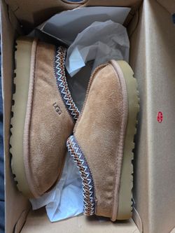 UGG Women's Tasman Slippers Chestnut - Size 6 - New/Open Box
