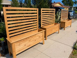Cedar Wood Planter Boxes with Trellis