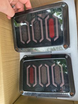 Jeep wrangler tailgate lights