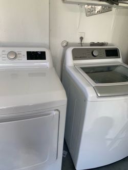 LG Washer & Dryer Set