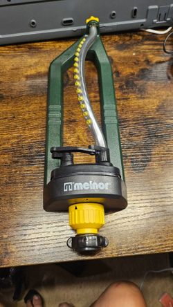2800 Sq. Ft. Oscillating Sprinkler Lawn Yard Grass Water Sprinklers Tools

New but has no box or quick connector