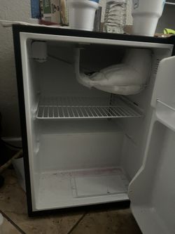 Haier Mini Fridge