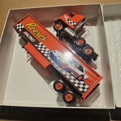 Vintage Winross Reese"s Tractor Truck 1/64 Scale