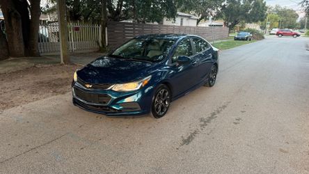 2019 Chevy cruz 56k miles $6800 cash price