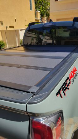 Toyota Tacoma Tonneau Cover