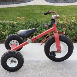 Super Cool Vintage Tricycle