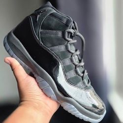 Jordan 11 Retro Cap And Gown 