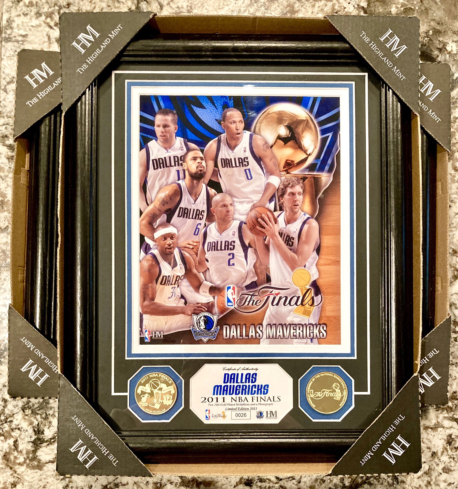  NBA Dallas Mavericks 2010-2011 Champions Plaque : Sports Fan  Decorative Plaques : Sports & Outdoors