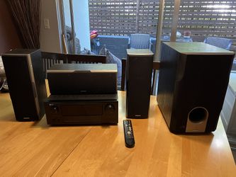 Onkyo 3.1 Surround Speakers With Powered Sub woofer