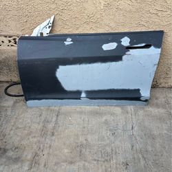 Left door for 2020 Tesla Model 3