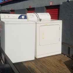 KENMORE ELECTRIC WASHER AND DRYER SET