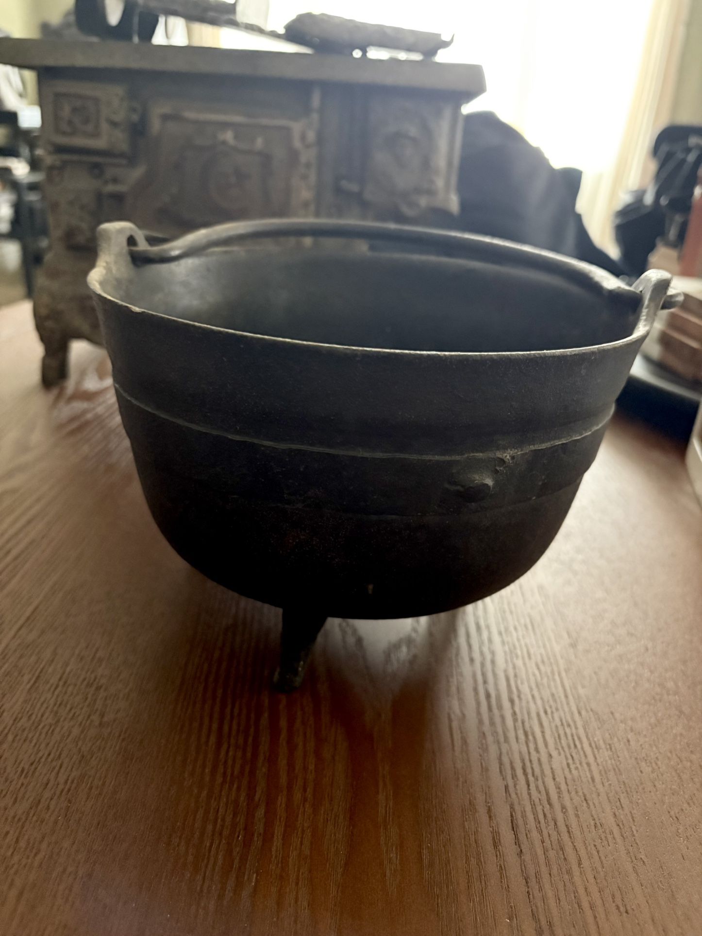 8 Inch Antique Cast Iron Kettle 