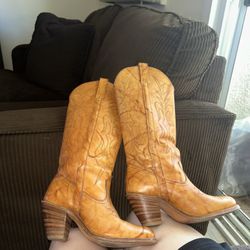 7.5 Womens Tan Cowboy Boots 