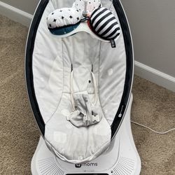 4moms MamaRoo Baby Swing