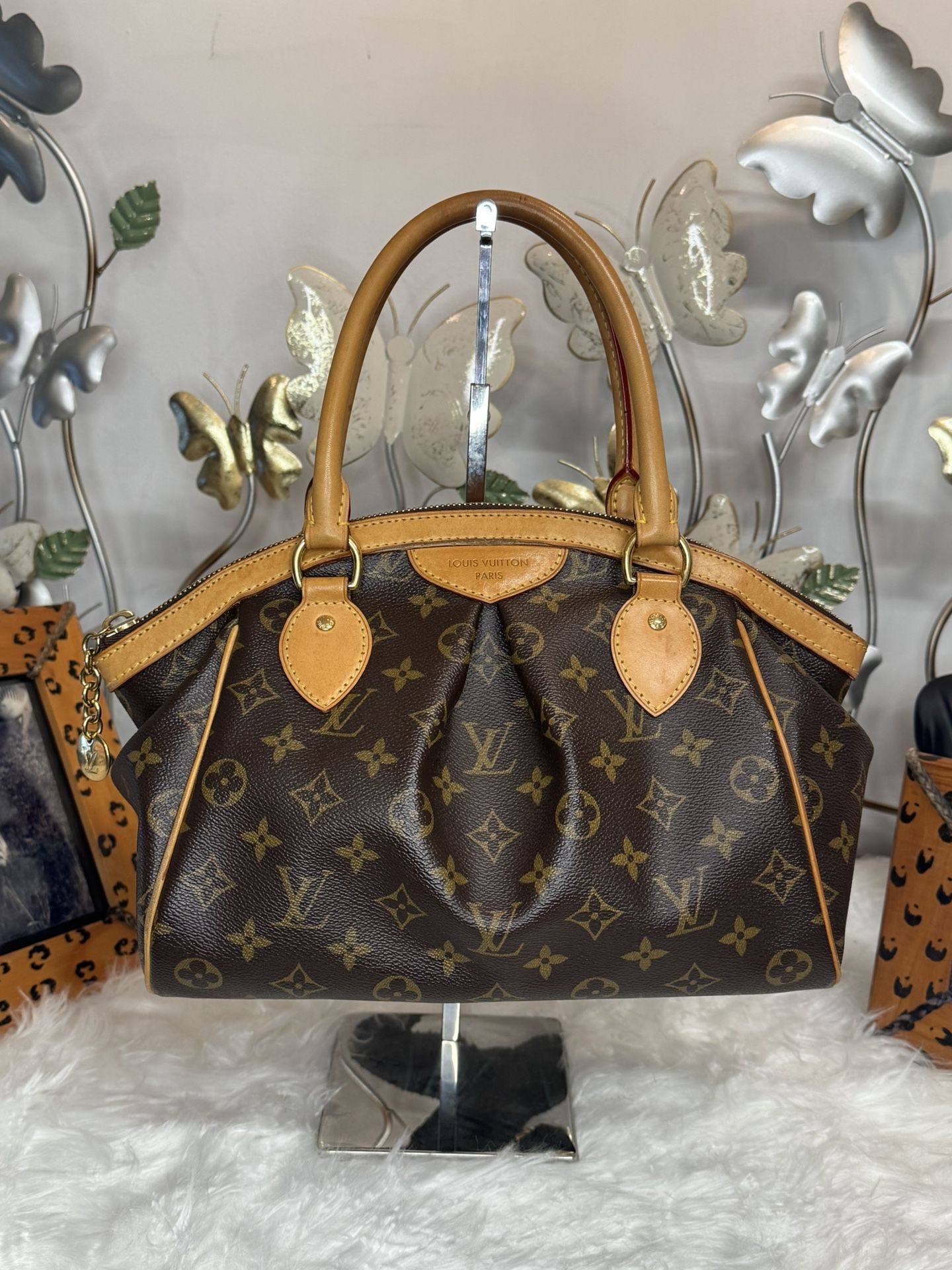 Pre-Owned Louis Vuitton Tivoli PM Monogram Canvas with Natural Vachetta Leather Trim LV